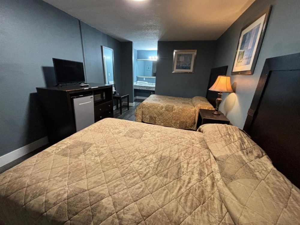 Cook's Motel Image 15