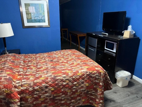 Cook's Motel image 20