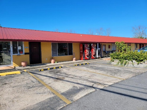 Cook's Motel image 24